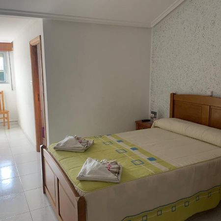 Hostal Sequeiros San Ciprián de Viñas Exteriör bild