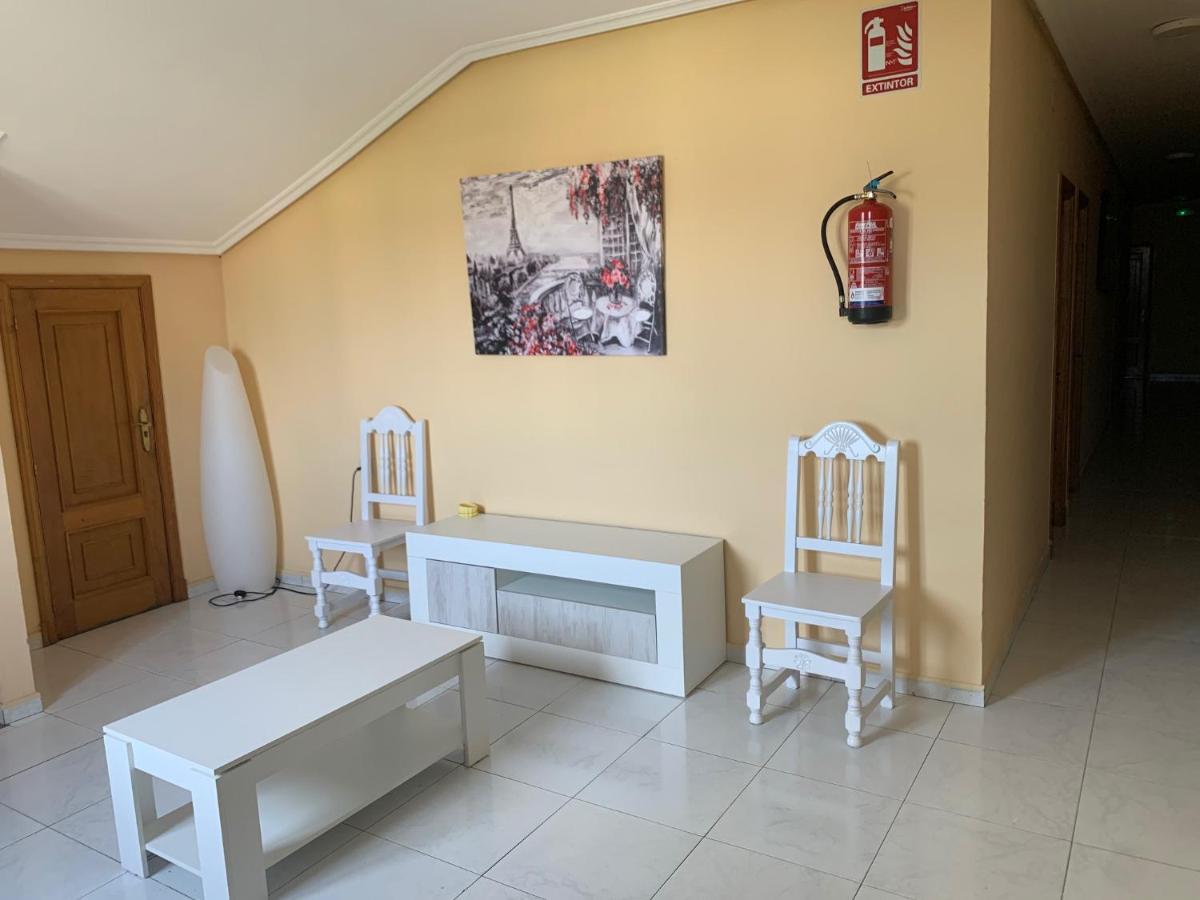 Hostal Sequeiros San Ciprián de Viñas Exteriör bild