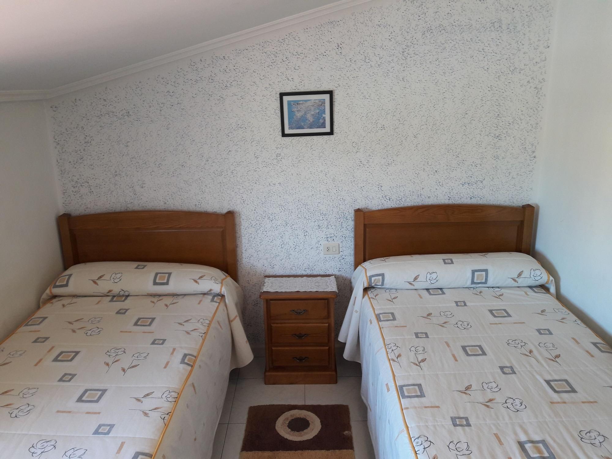Hostal Sequeiros San Ciprián de Viñas Exteriör bild