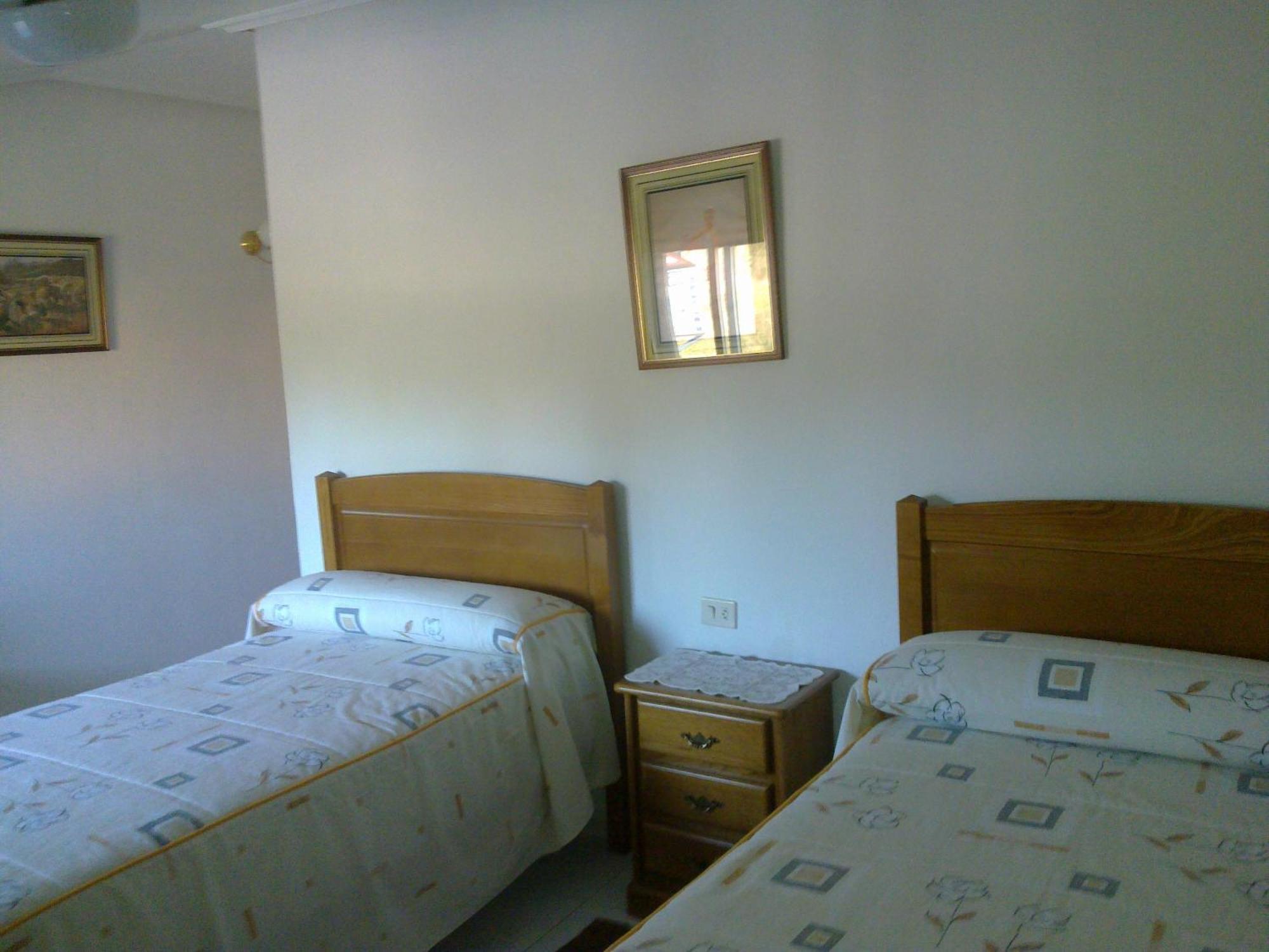 Hostal Sequeiros San Ciprián de Viñas Exteriör bild
