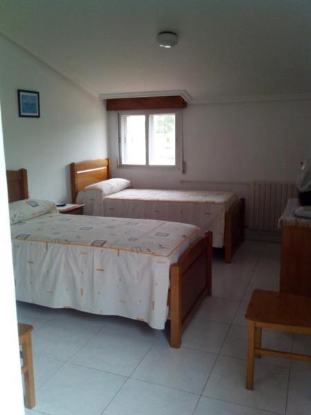 Hostal Sequeiros San Ciprián de Viñas Rum bild