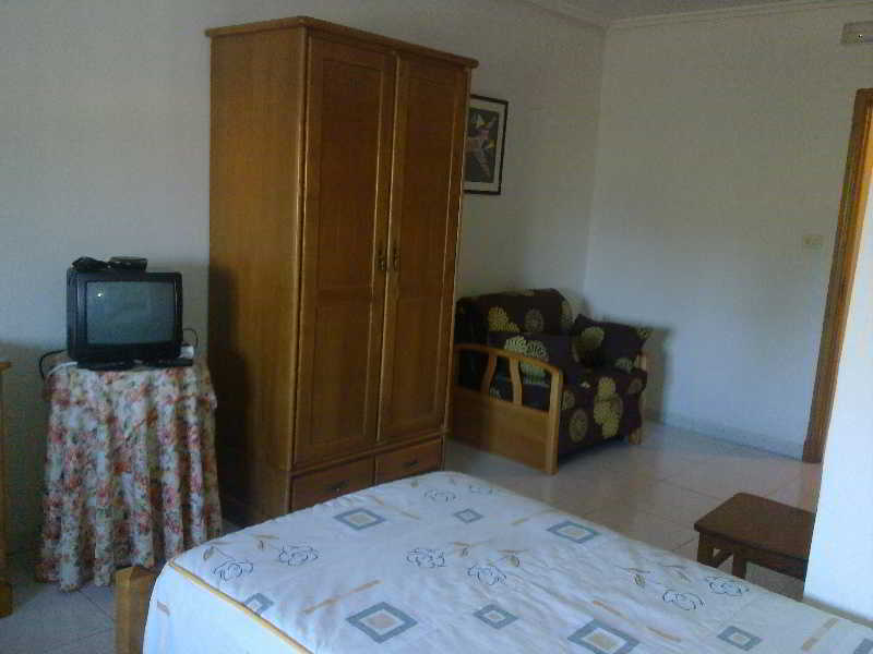 Hostal Sequeiros San Ciprián de Viñas Exteriör bild