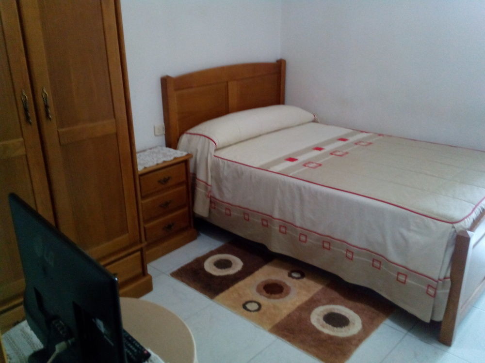Hostal Sequeiros San Ciprián de Viñas Exteriör bild