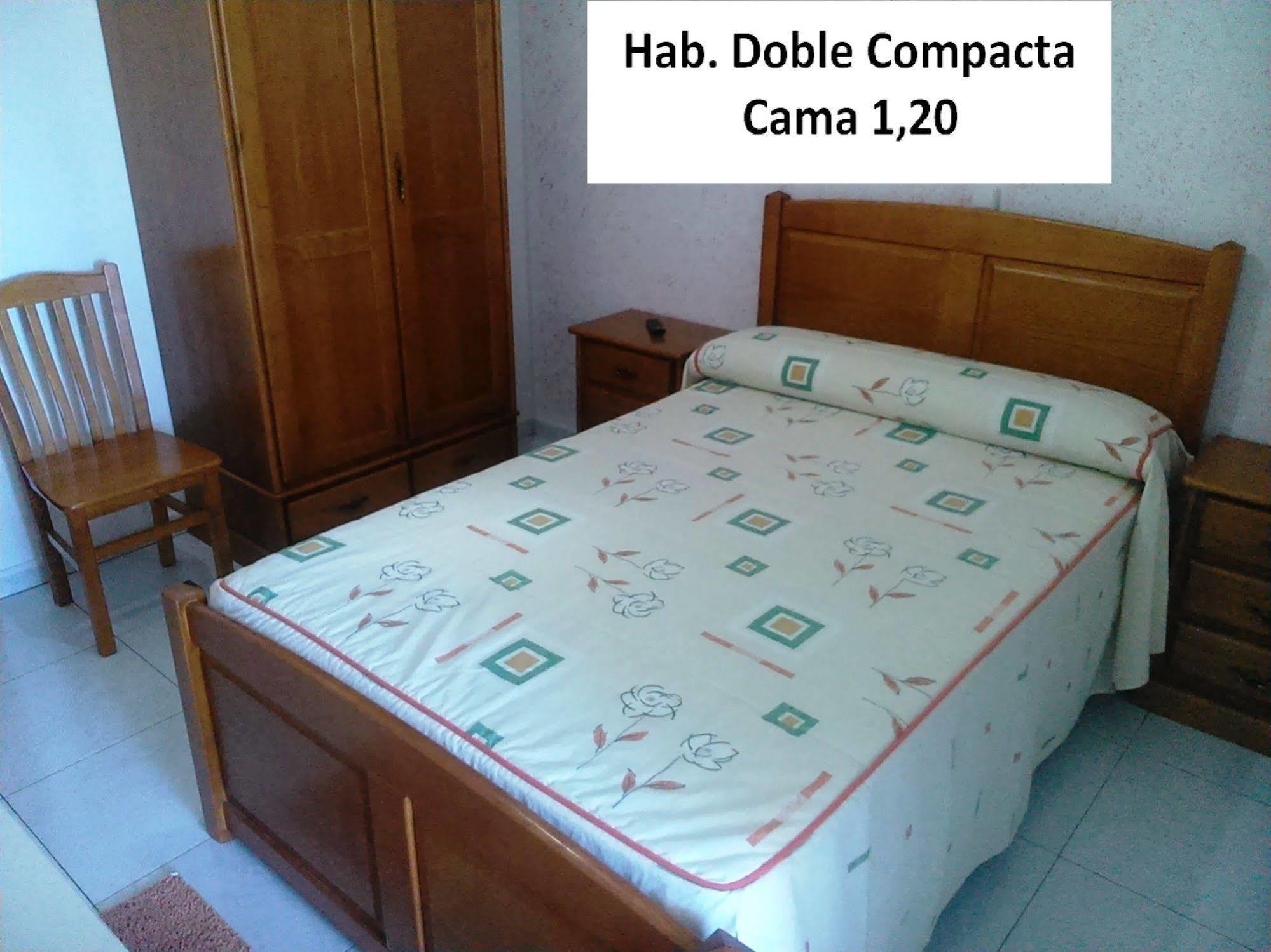 Hostal Sequeiros San Ciprián de Viñas Exteriör bild
